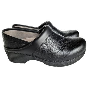 Dansko Womens LT Pro Tooled Black Leather Slip On Floral Clogs Shoes Size 37